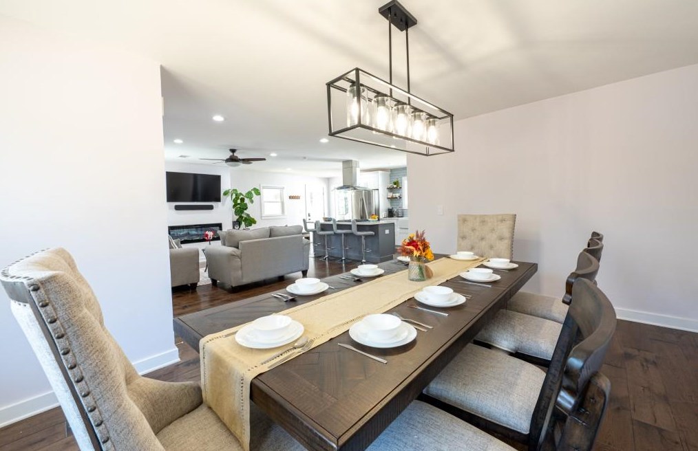 2083 Glendale Dr, Decatur GA  30032-5807 exterior