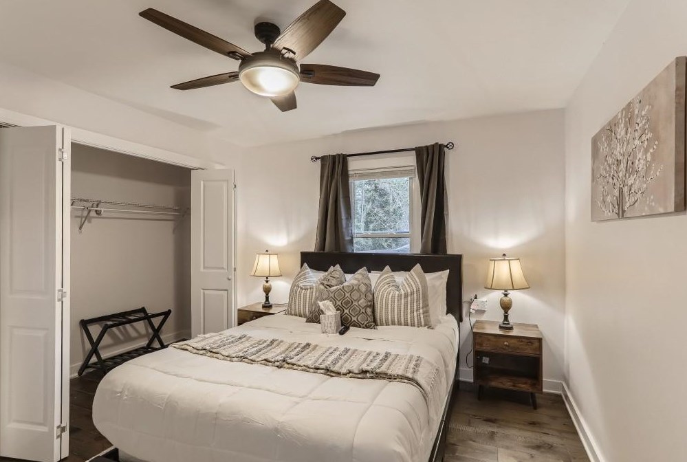 2083 Glendale Dr, Decatur GA  30032-5807 exterior