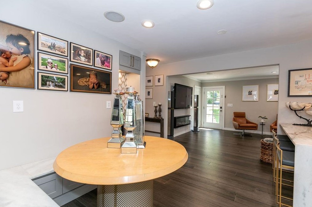 1538 Deerwood Dr, Decatur GA  30030-4516 exterior