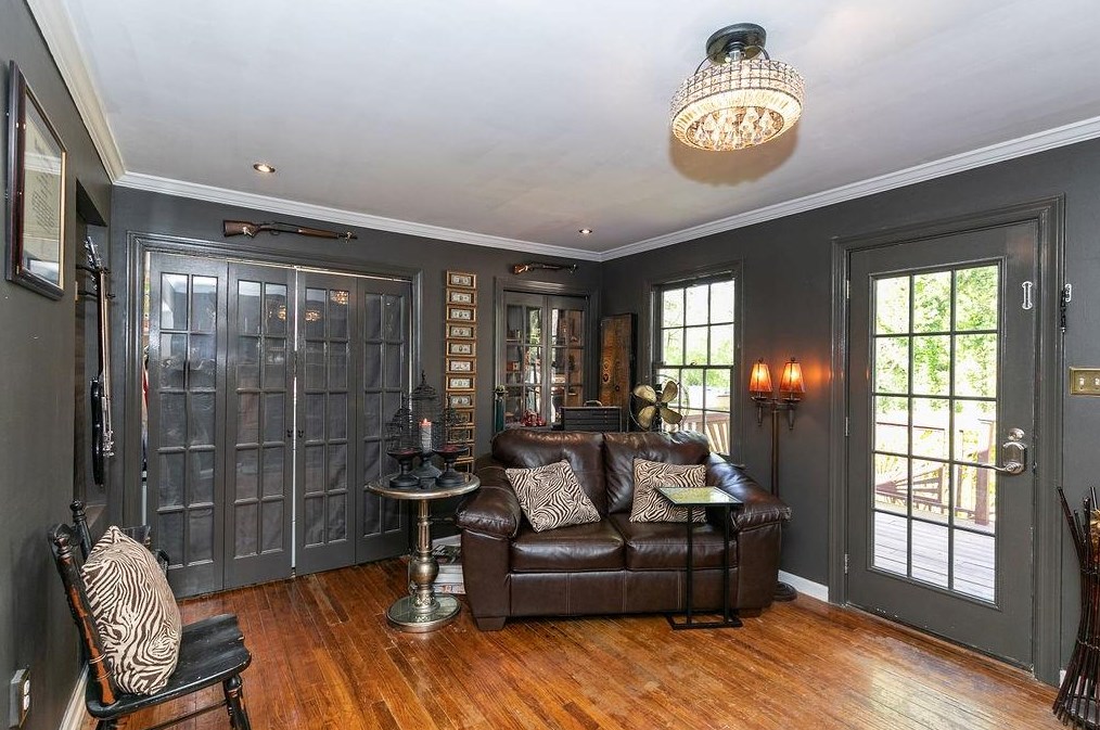 1538 Deerwood Dr, Decatur GA  30030-4516 exterior