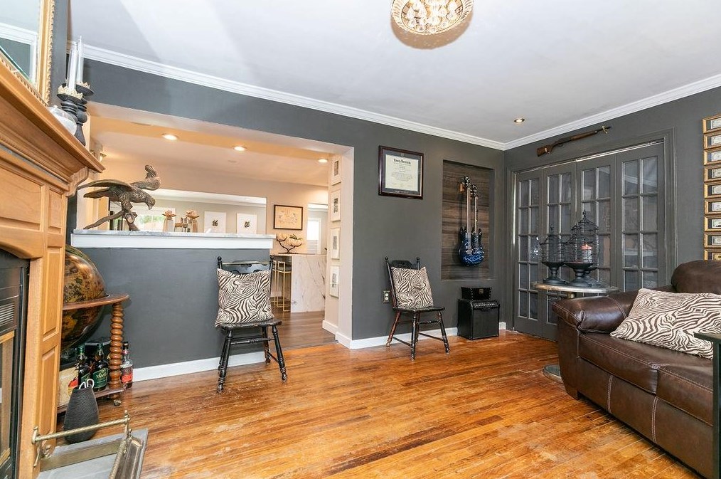 1538 Deerwood Dr, Decatur GA  30030-4516 exterior