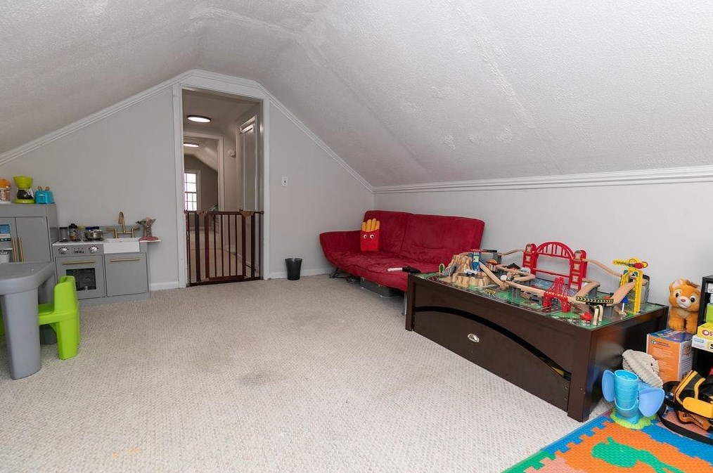 1538 Deerwood Dr, Decatur GA  30030-4516 exterior