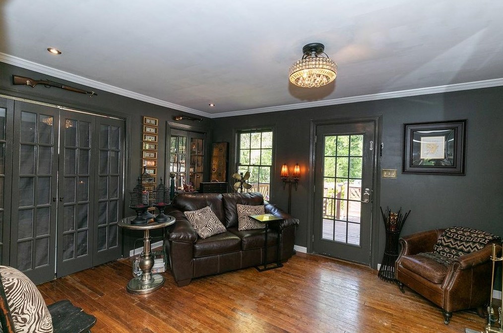 1538 Deerwood Dr, Decatur GA  30030-4516 exterior