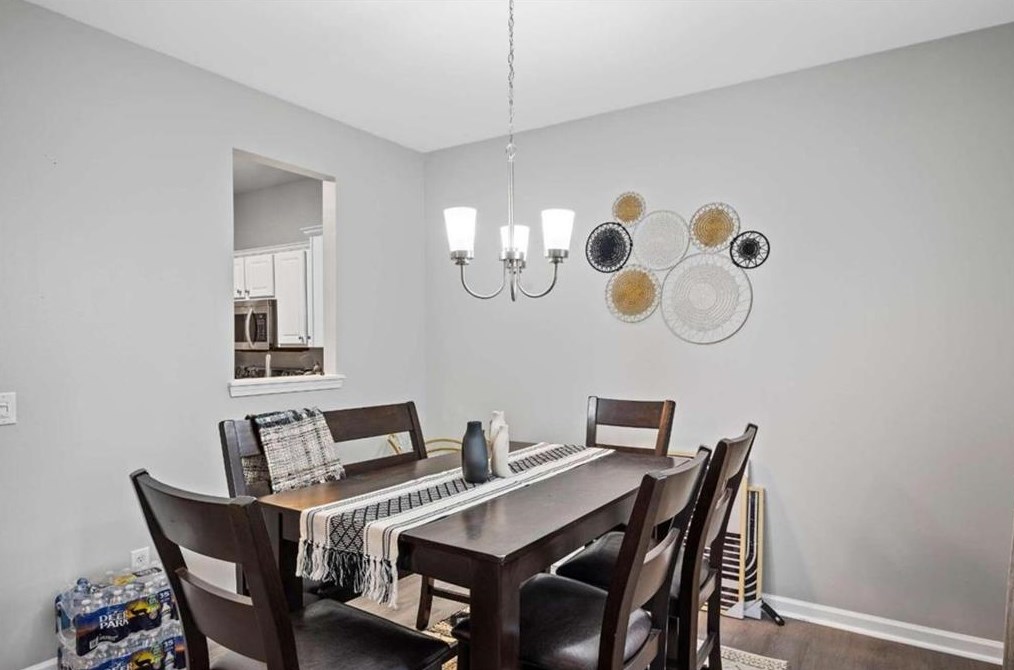 3294 Sheffield Cir, Decatur GA  30032-5976 exterior