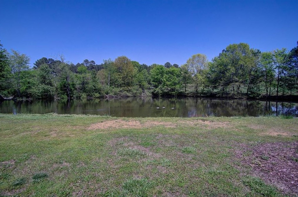 167 Mccreary Rd, Calhoun GA  30701-4417 exterior