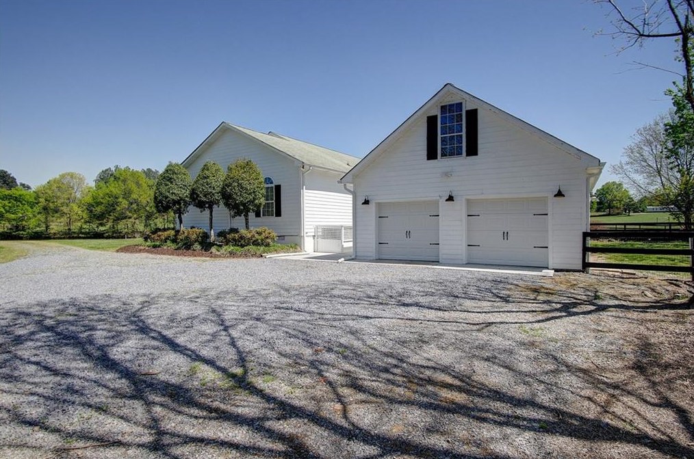 167 Mccreary Rd, Calhoun GA  30701-4417 exterior