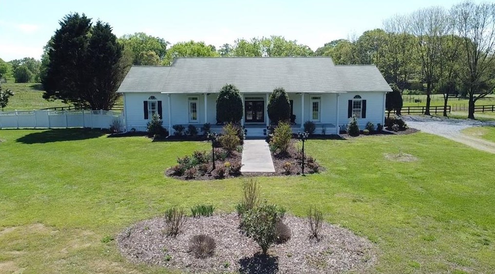 167 Mccreary Rd, Calhoun GA  30701-4417 exterior