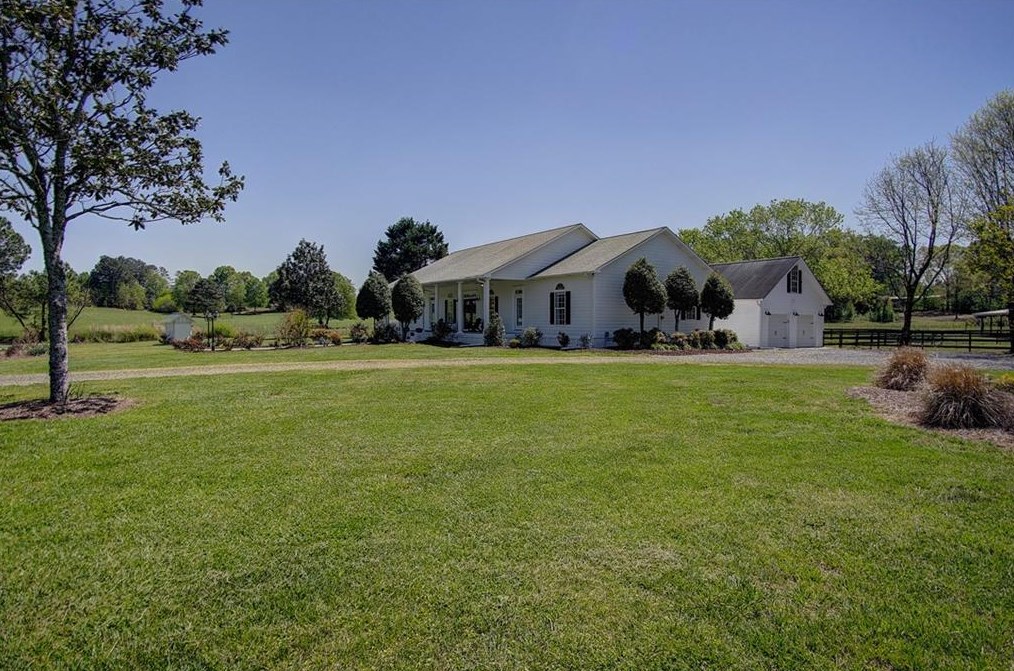 167 Mccreary Rd, Calhoun GA  30701-4417 exterior