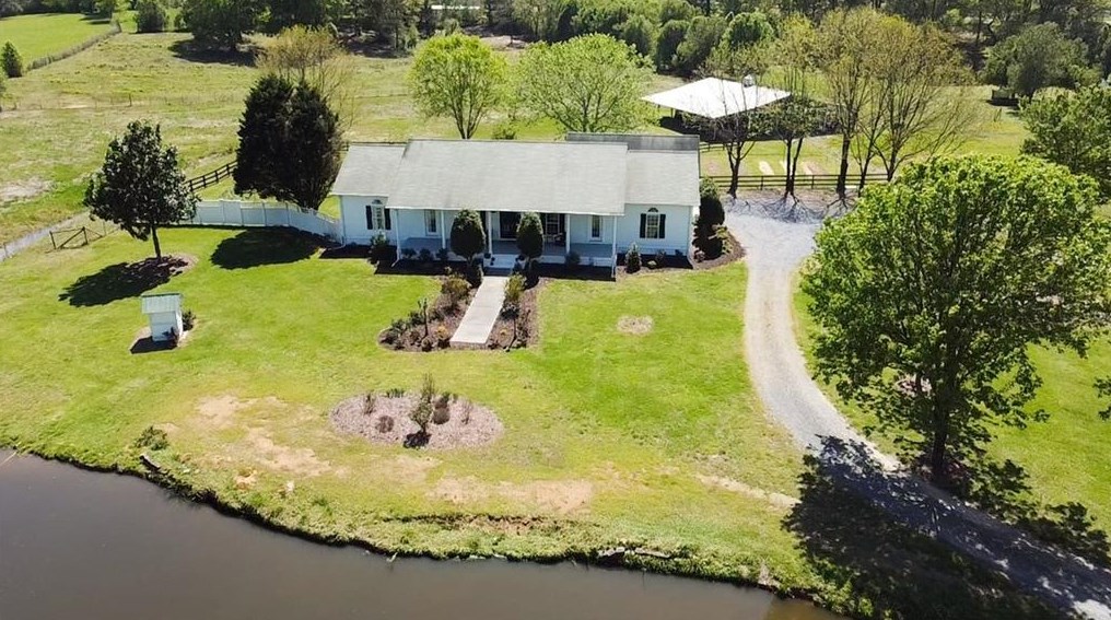 167 Mccreary Rd, Calhoun GA  30701-4417 exterior