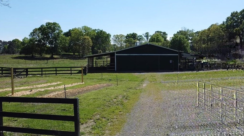 167 Mccreary Rd, Calhoun GA  30701-4417 exterior