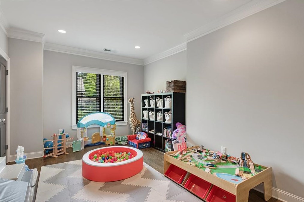 3256 Lavista Rd, Decatur GA  30033-1421 exterior