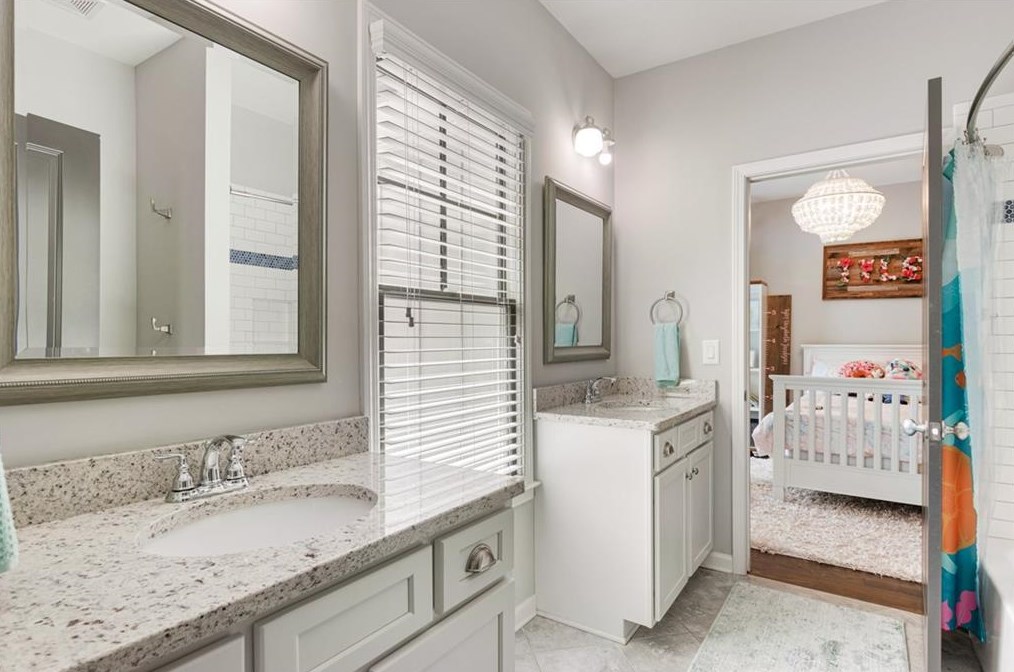 3256 Lavista Rd, Decatur GA  30033-1421 exterior