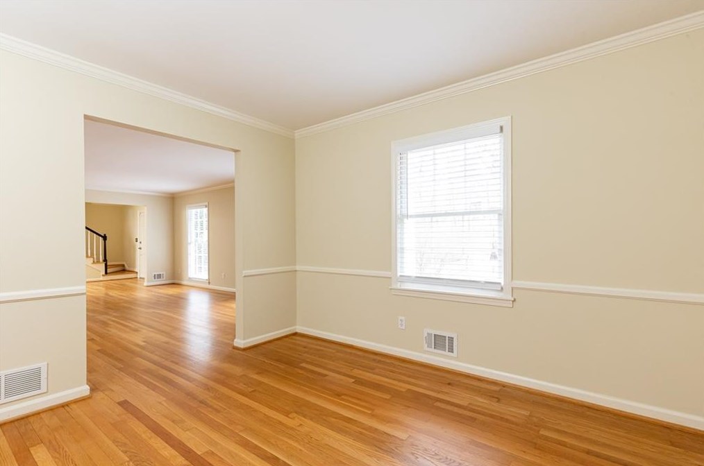 4297 Woodland Brook Dr, Atlanta GA  30339-4722 exterior