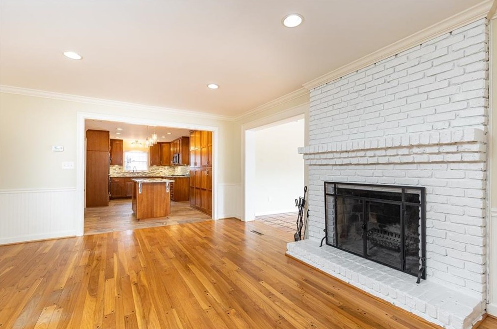 4297 Woodland Brook Dr, Atlanta GA  30339-4722 exterior