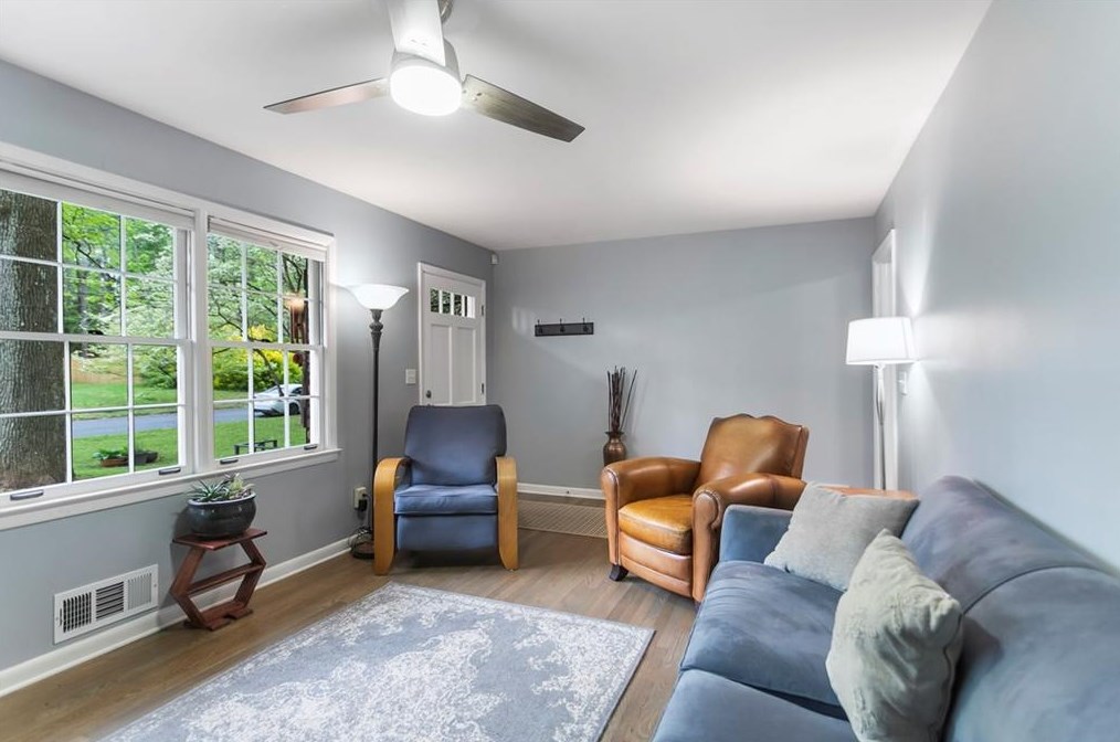 3170 Sprucewood Dr, Decatur GA  30033-2506 exterior