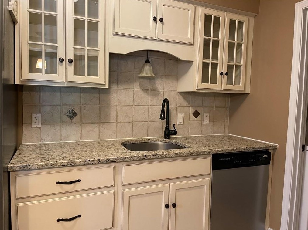 4005 Wingate Way, Atlanta GA 30350-4966 exterior