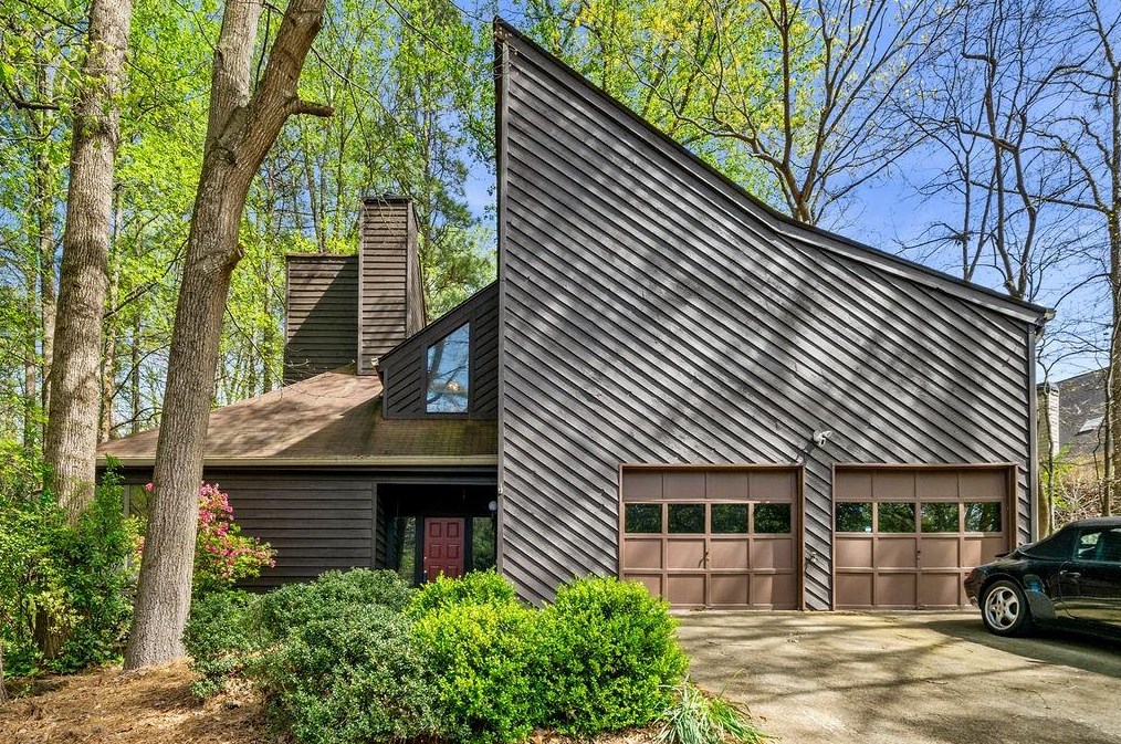 4201 Charleston Trl, Smyrna GA  30080-6427 exterior