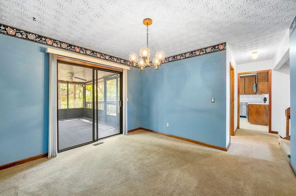 4201 Charleston Trl, Smyrna GA  30080-6427 exterior