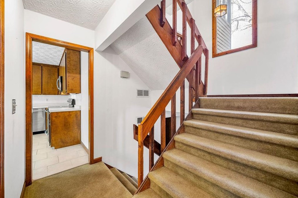 4201 Charleston Trl, Smyrna GA  30080-6427 exterior