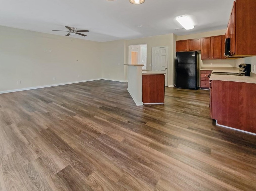 3940 Princeton Lakes Way, Atlanta GA  30331-5595 exterior