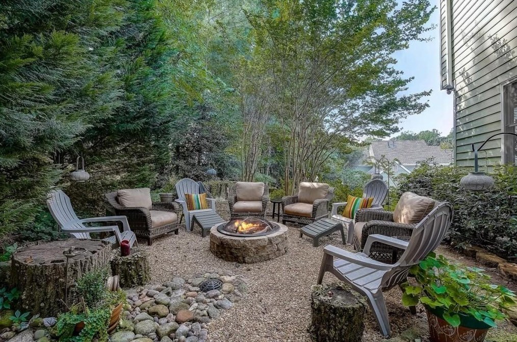 27 Vernon Glen Ct, Atlanta GA  30338-5421 exterior