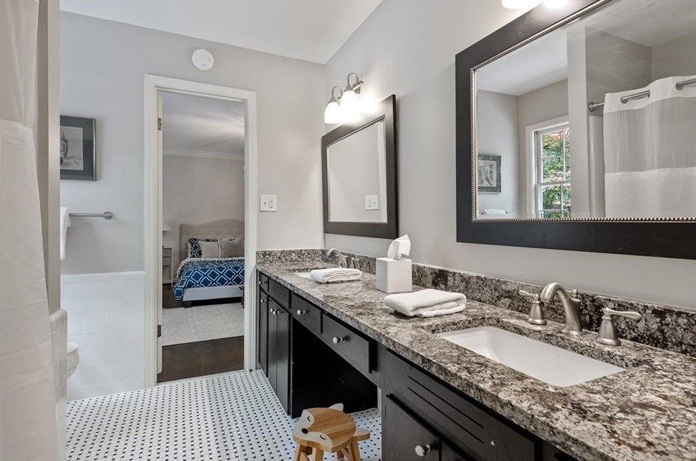 4384 Whitewater Creek Rd, Atlanta GA  30327-3958 exterior