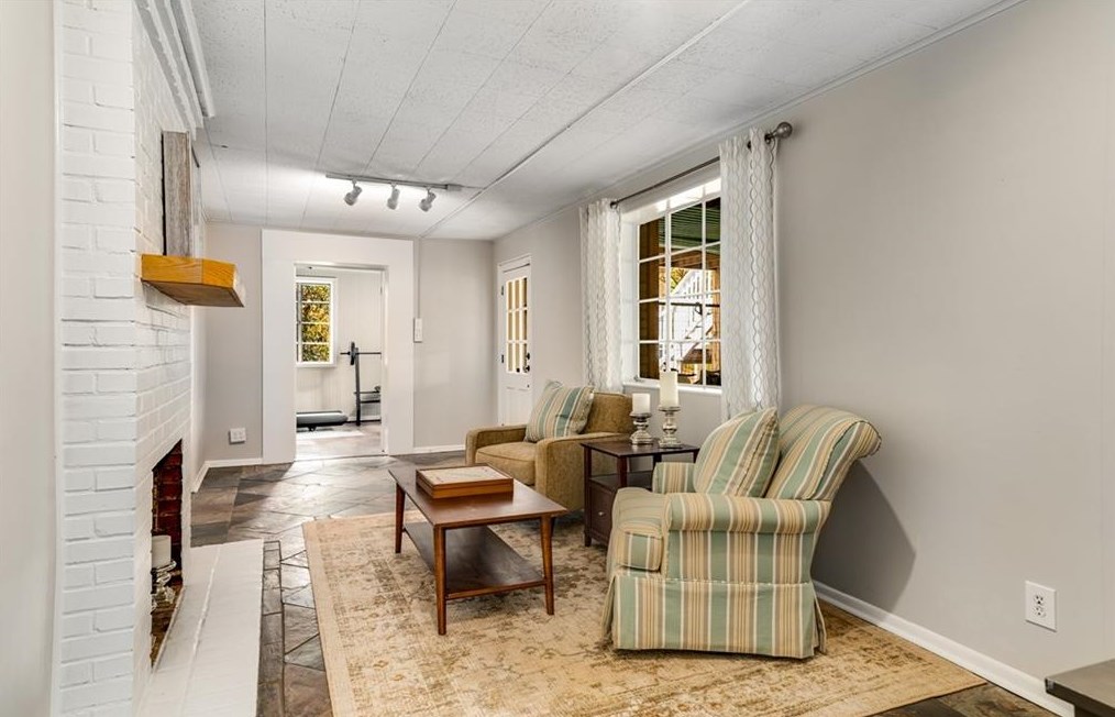 3202 Dunn St, Smyrna GA  30080-4416 exterior