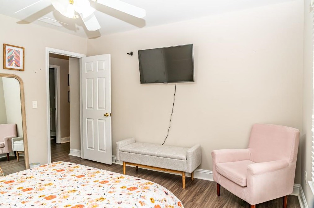 1587 Reserve Cir, Decatur GA  30033-1538 exterior