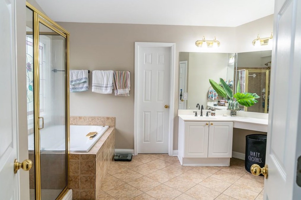 1587 Reserve Cir, Decatur GA  30033-1538 exterior