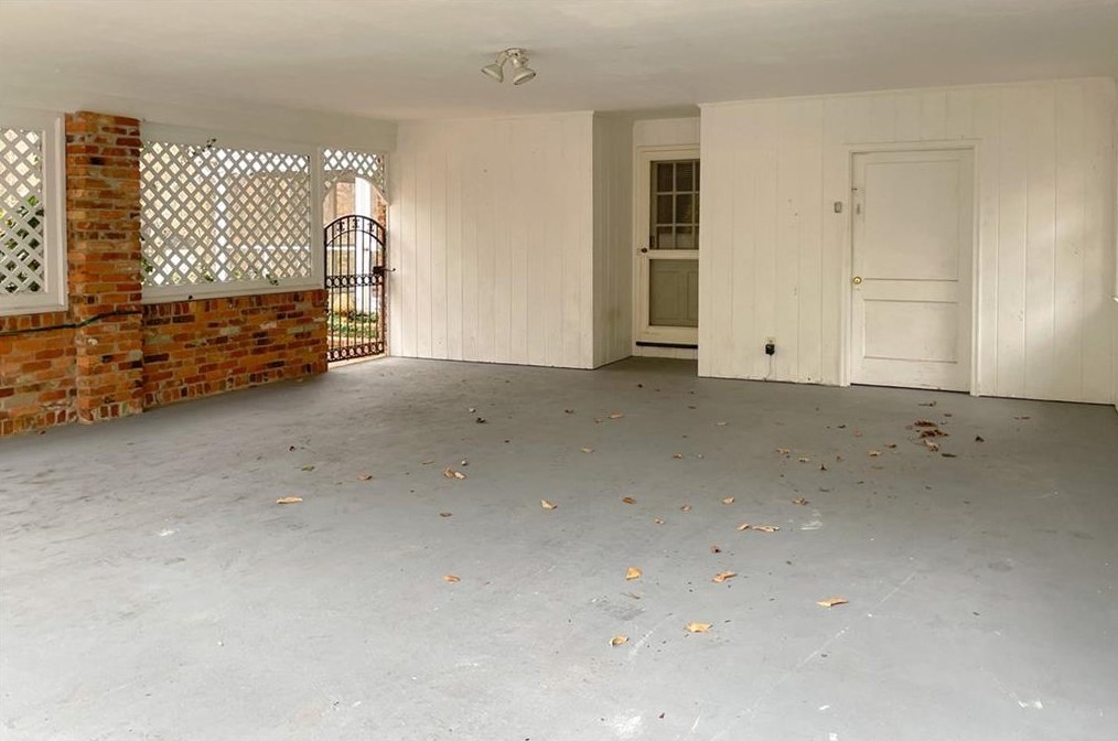 3640 Paces Valley Rd, Atlanta GA  30327-3206 exterior