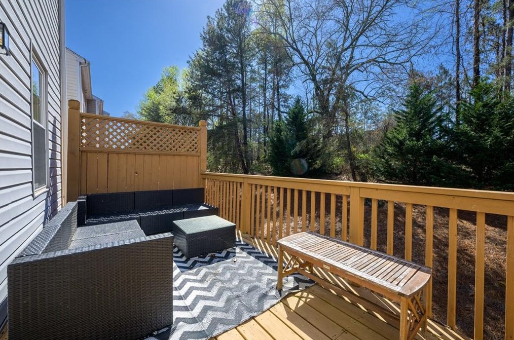 3433 Lathenview Ct, Alpharetta GA  30004-6191 exterior