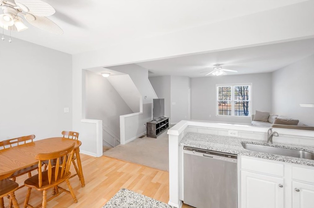 3433 Lathenview Ct, Alpharetta GA  30004-6191 exterior