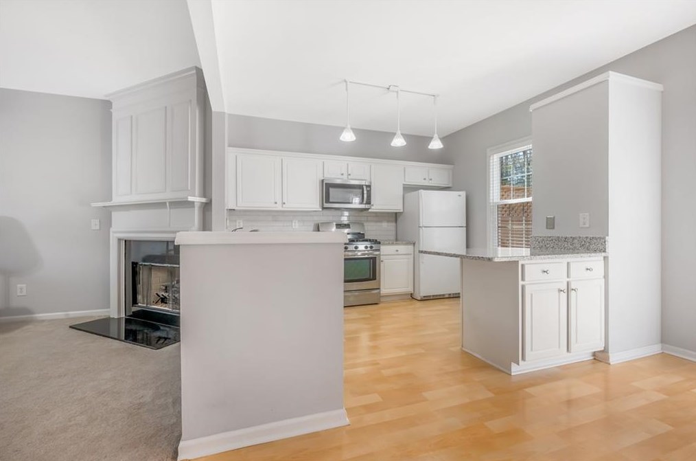 3433 Lathenview Ct, Alpharetta GA  30004-6191 exterior