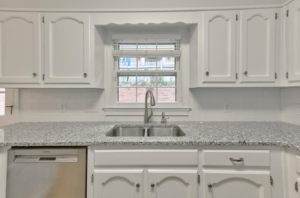 1875 Bedfordshire Ct, Decatur GA  30033-1400 exterior