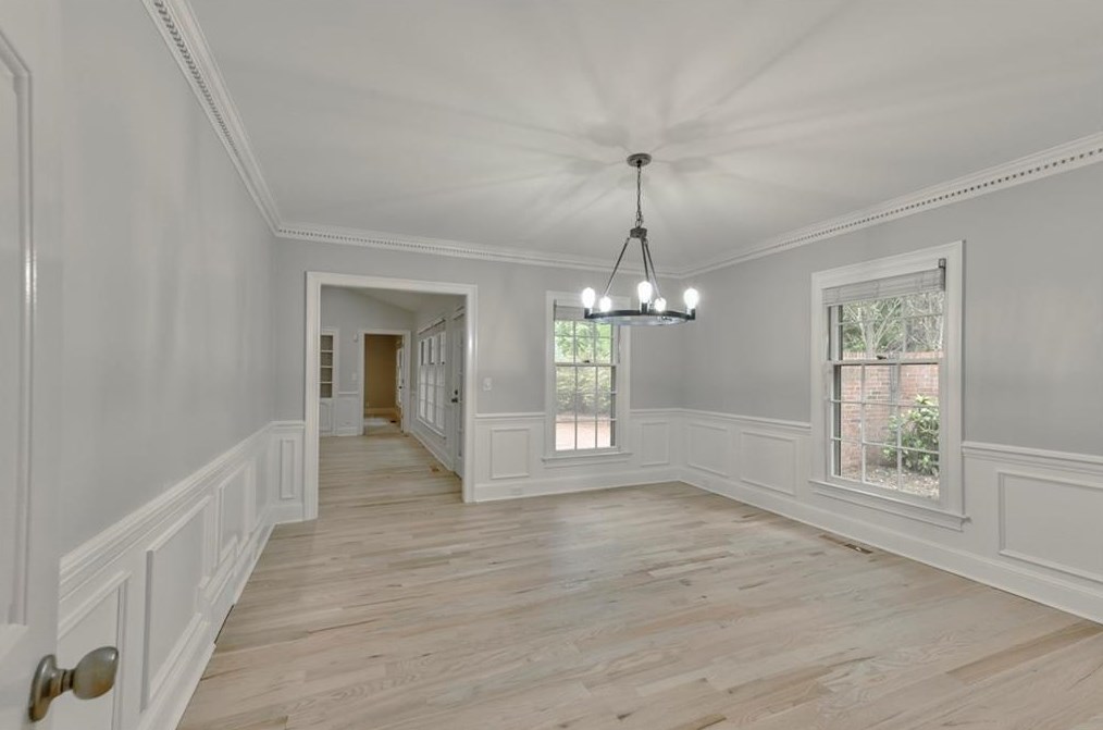 1875 Bedfordshire Ct, Decatur GA  30033-1400 exterior