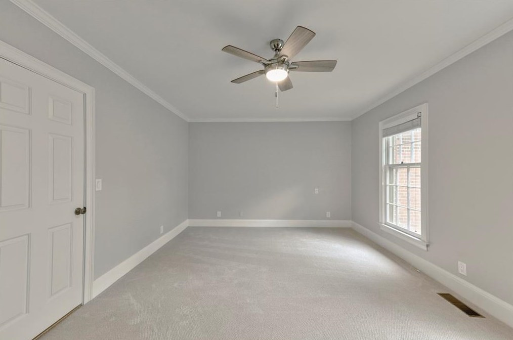 1875 Bedfordshire Ct, Decatur GA  30033-1400 exterior