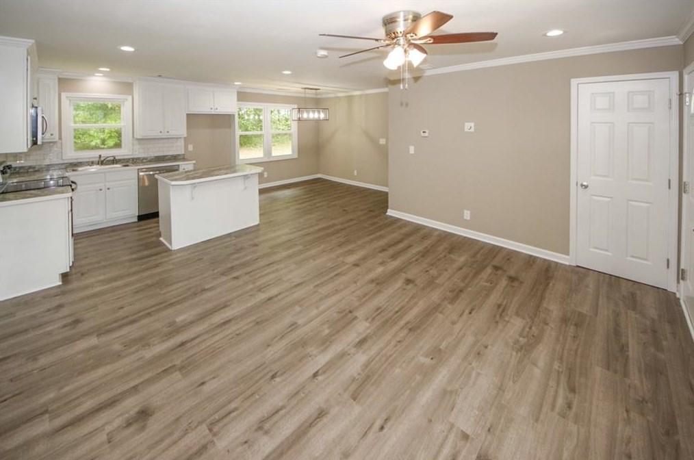 198 Wright St, Winder GA  30680-2428 exterior