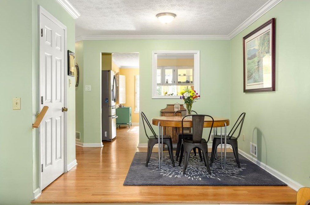 115 Woodbury Pl, Decatur GA  30030-2966 exterior