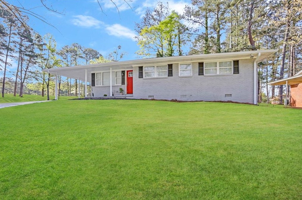 4041 Gretna Green Dr, Decatur GA  30035-1365 exterior