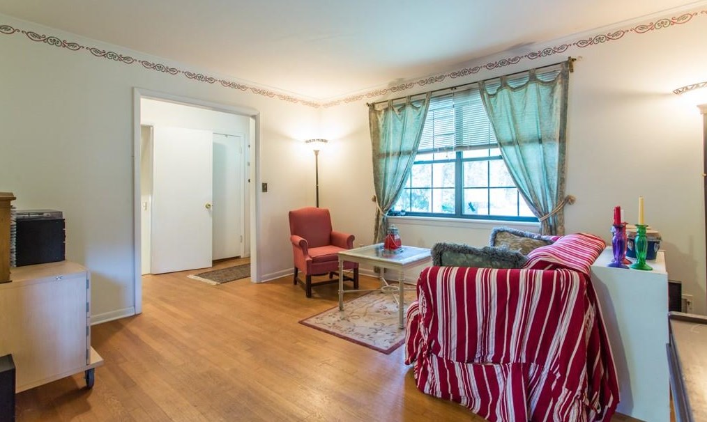 1566 Moncrief Cir, Decatur GA  30033-1617 exterior