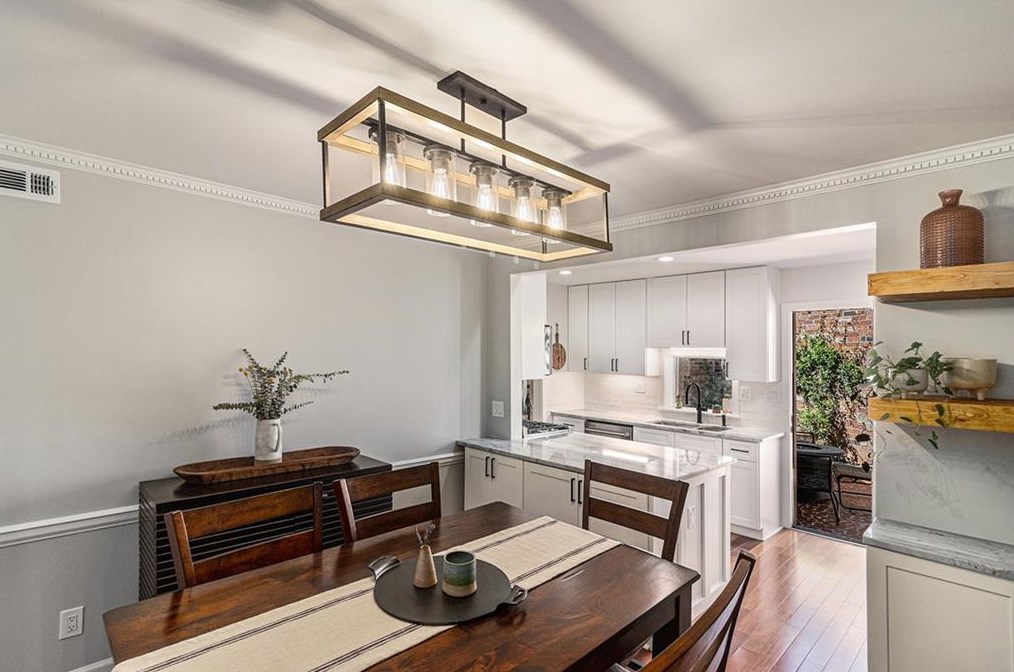 2380 Leafgate Rd, Decatur GA  30033-2021 exterior