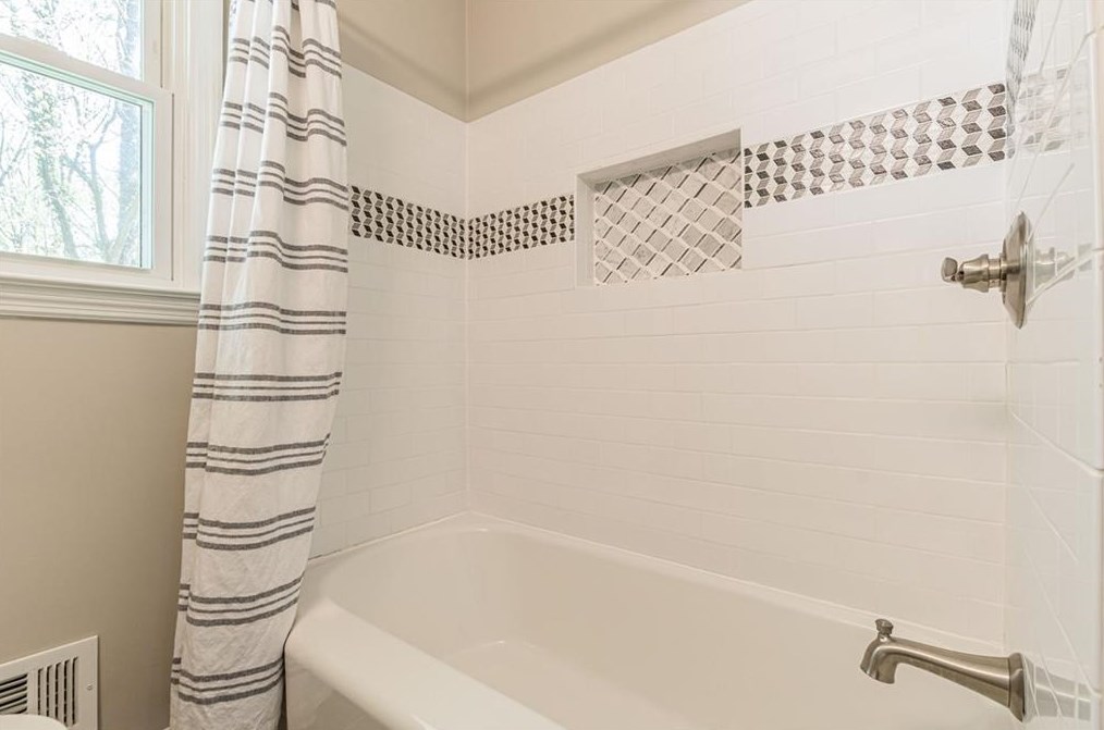 1112 Longshore Dr, Decatur GA  30032-2309 exterior