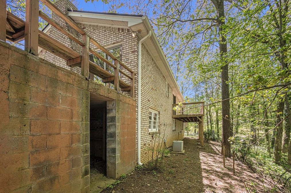 5645 Forest Dr, Acworth GA  30102-5737 exterior
