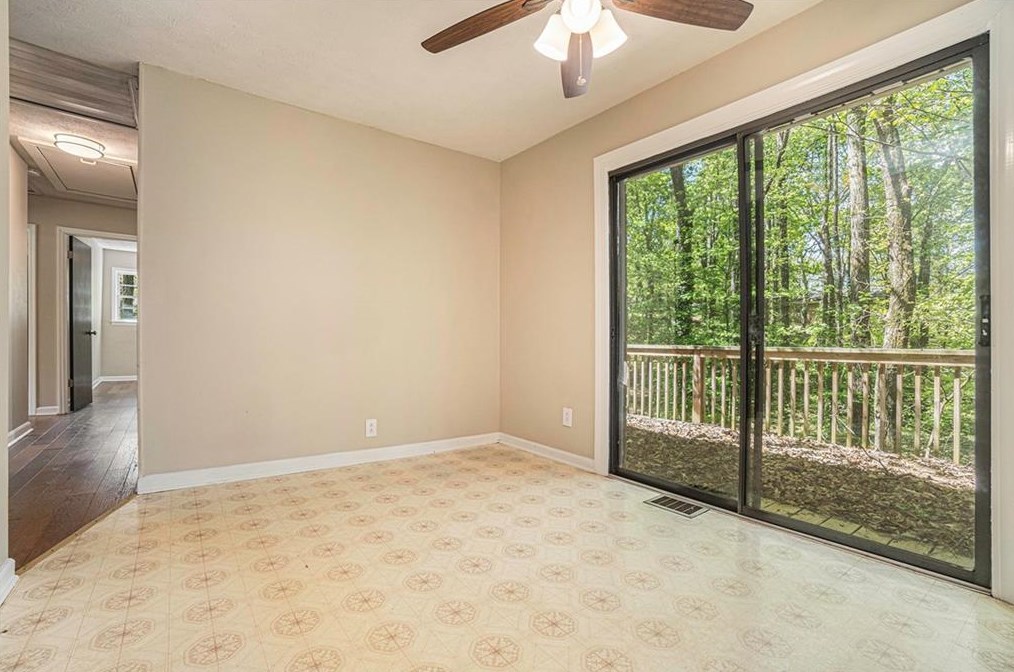 5645 Forest Dr, Acworth GA  30102-5737 exterior