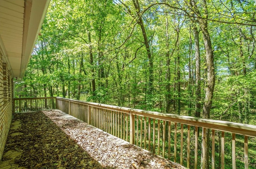 5645 Forest Dr, Acworth GA  30102-5737 exterior