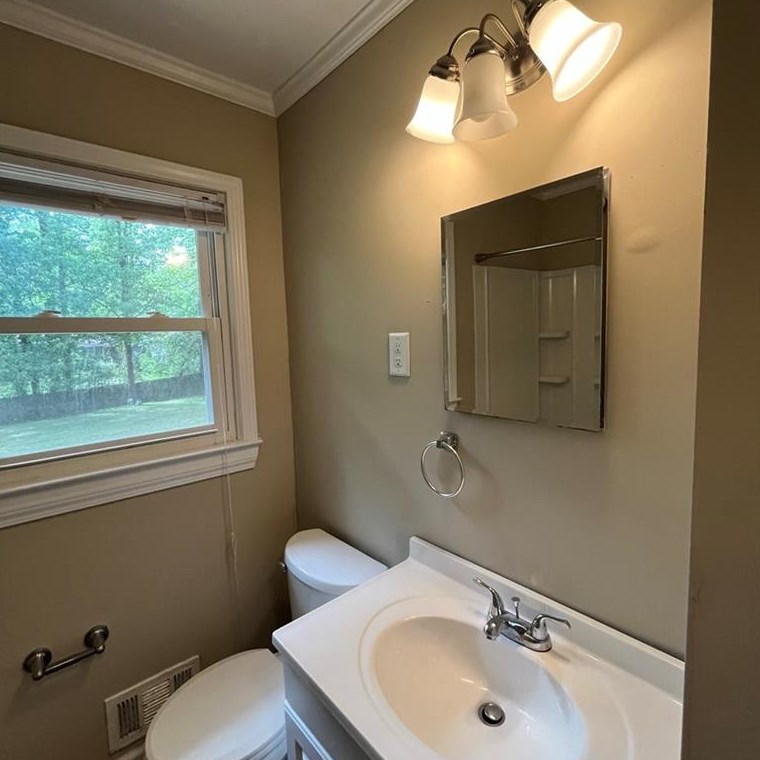 2089 Barbara Ln, Decatur GA  30032-5917 exterior