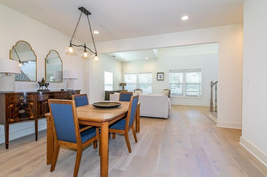 544 Ashburton Ave, Decatur GA  30032-4068 exterior