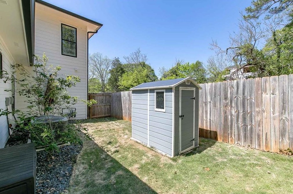 544 Ashburton Ave, Decatur GA  30032-4068 exterior