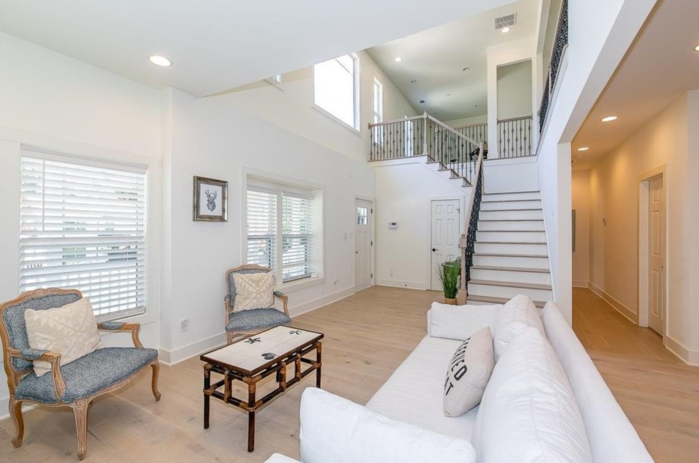 544 Ashburton Ave, Decatur GA  30032-4068 exterior