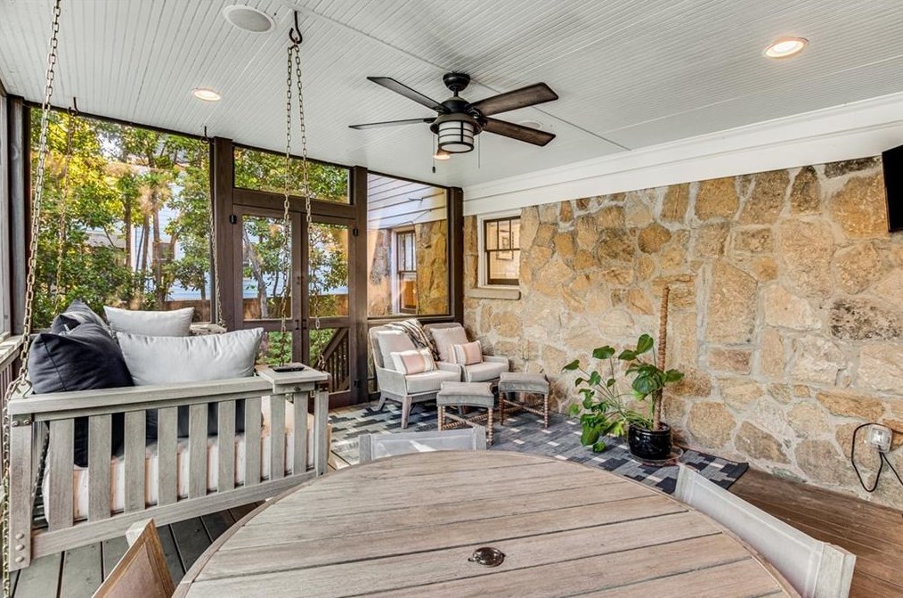 325 Montgomery St, Decatur GA  30030-2425 exterior